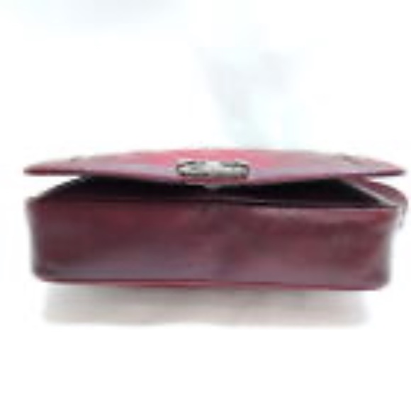 CHANEL Quilted Burgundy Shoulder Bag - Picture 8 of 10